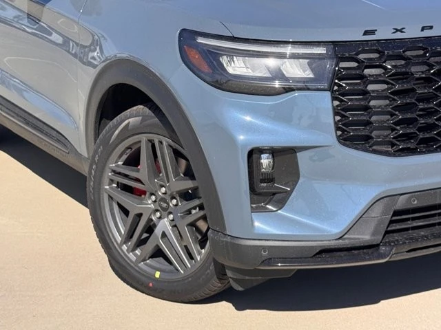 2026 Ford Explorer 6th Gen - Image 4 of 12