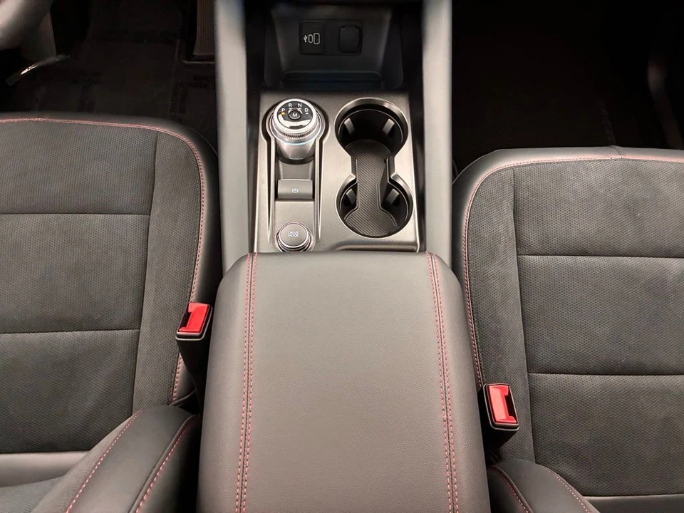 2026 Ford Explorer 6th Gen - Image 6 of 12