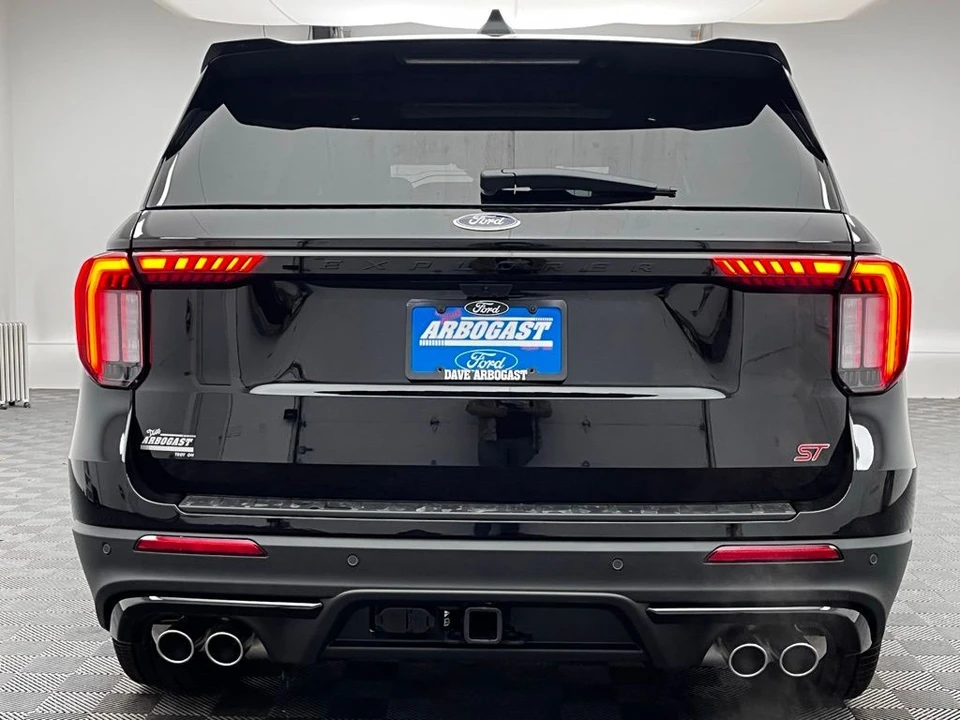 2026 Ford Explorer 6th Gen - Image 9 of 12