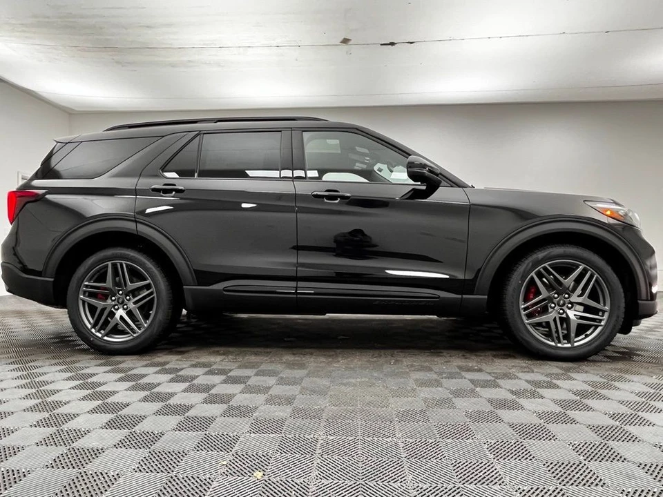 2026 Ford Explorer 6th Gen - Image 7 of 12