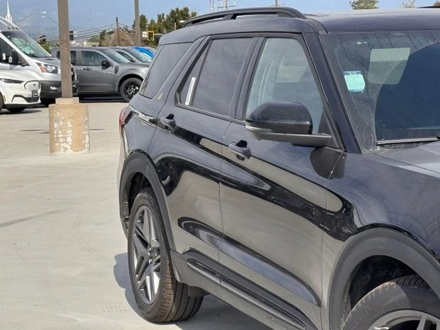 2026 Ford Explorer 6th Gen - Image 5 of 12