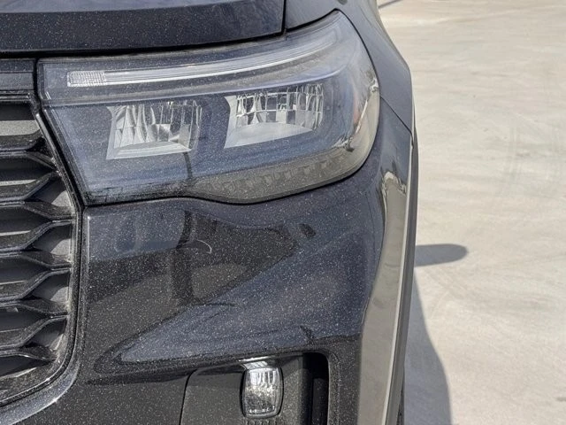 2026 Ford Explorer 6th Gen - Image 8 of 12