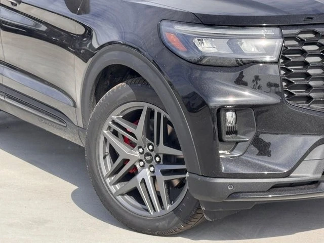 2026 Ford Explorer 6th Gen - Image 4 of 12