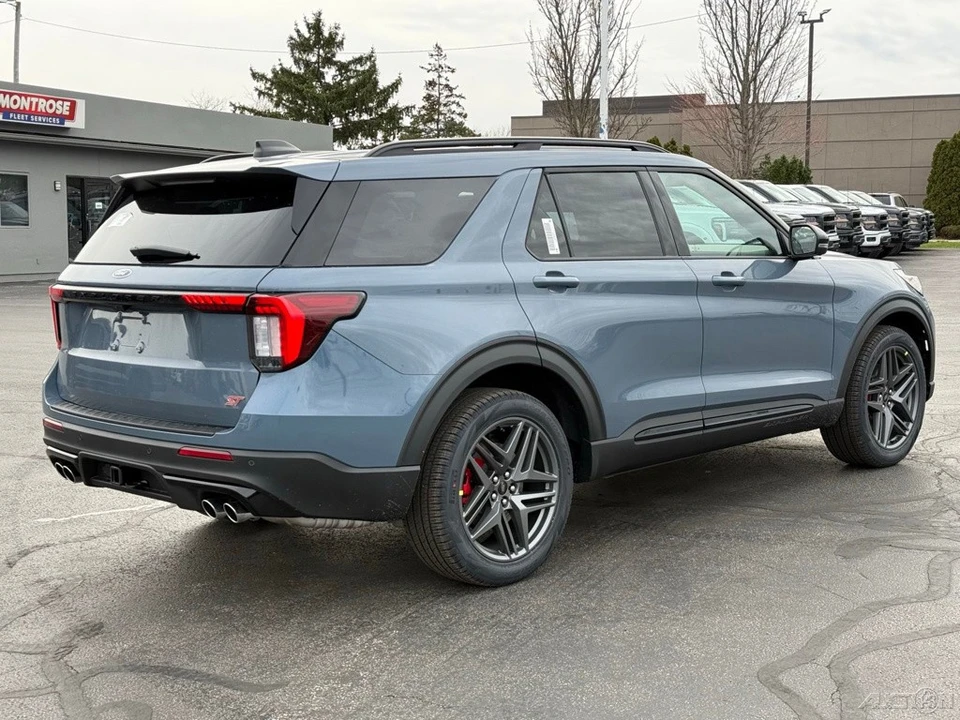 2026 Ford Explorer 6th Gen - Image 6 of 12