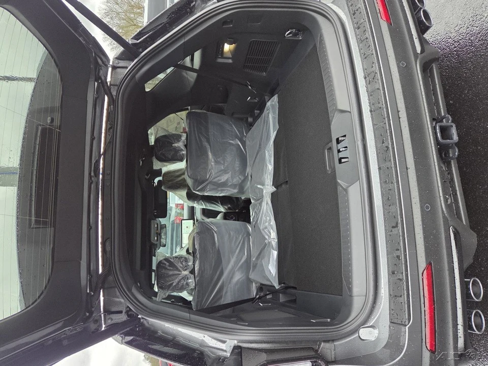 2026 Ford Explorer 6th Gen - Image 7 of 21