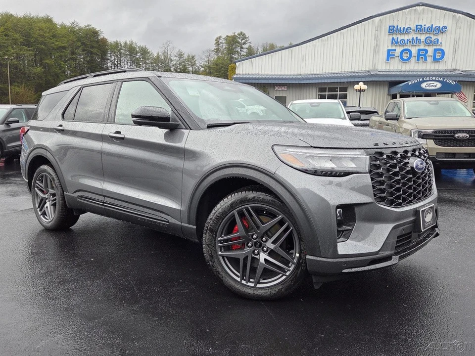 2026 Ford Explorer 6th Gen - Image 13 of 21