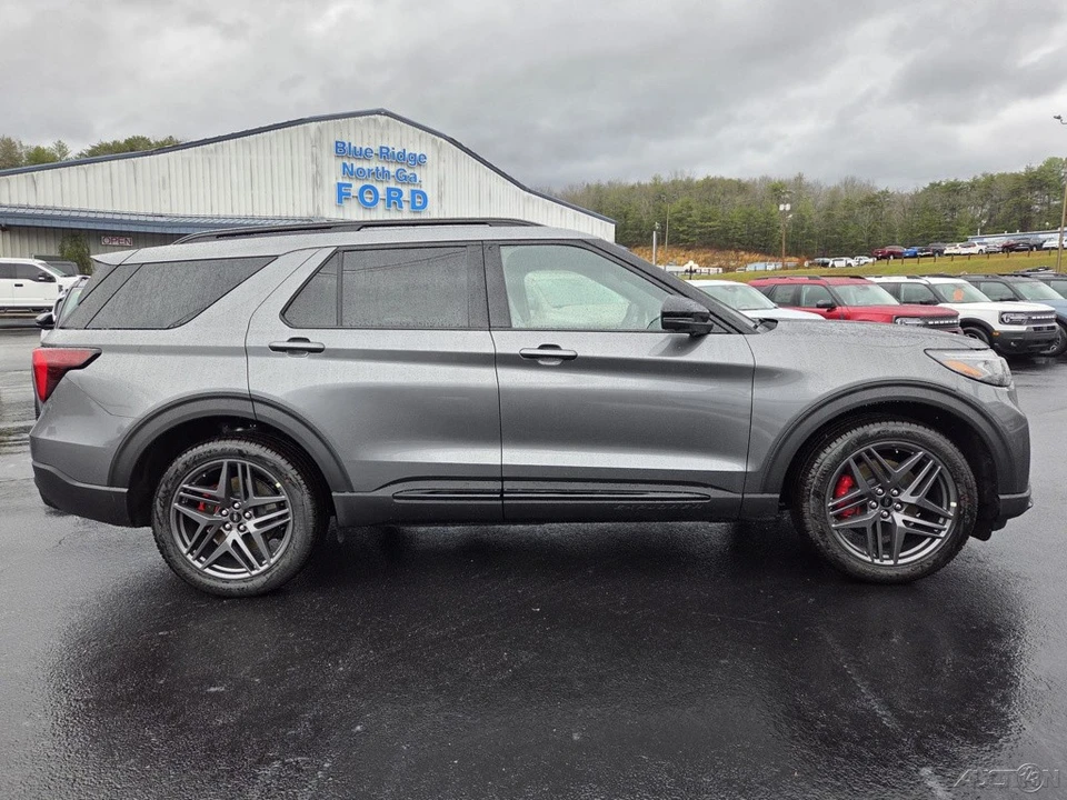2026 Ford Explorer 6th Gen - Image 3 of 21