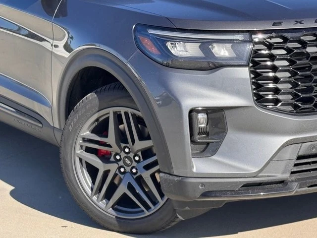 2026 Ford Explorer 6th Gen - Image 4 of 12