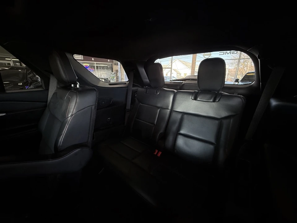 2026 Ford Explorer 6th Gen - Image 11 of 21