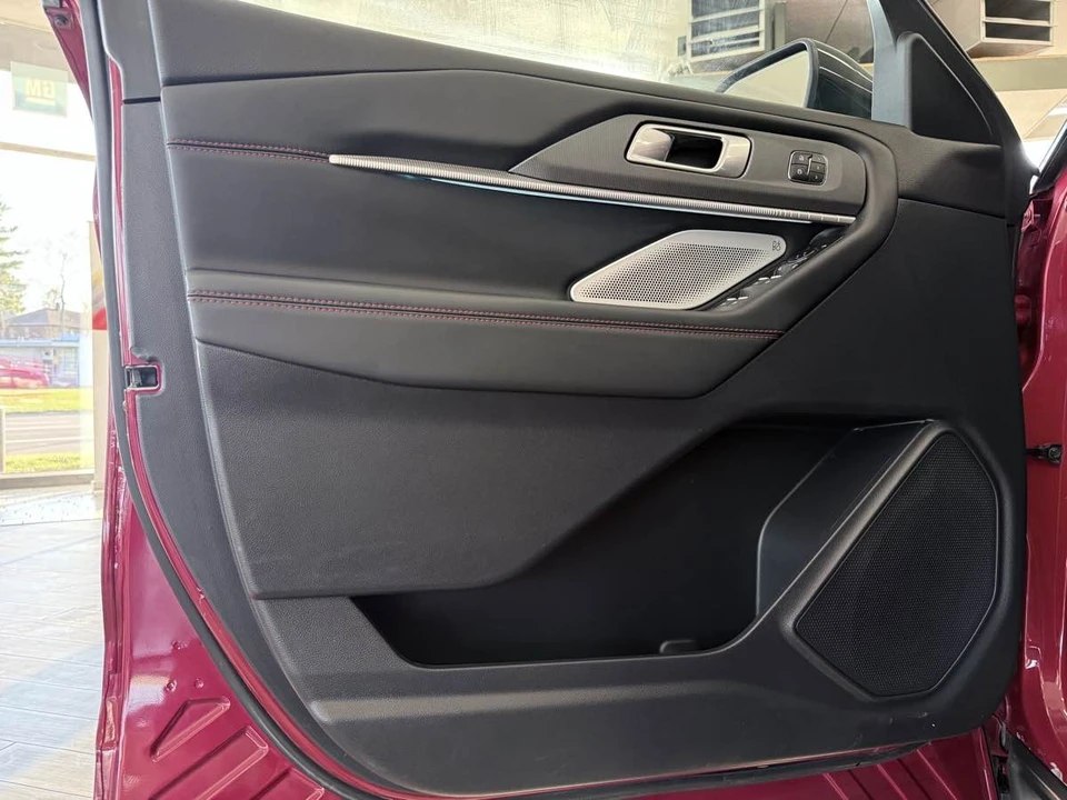 2026 Ford Explorer 6th Gen - Image 10 of 21