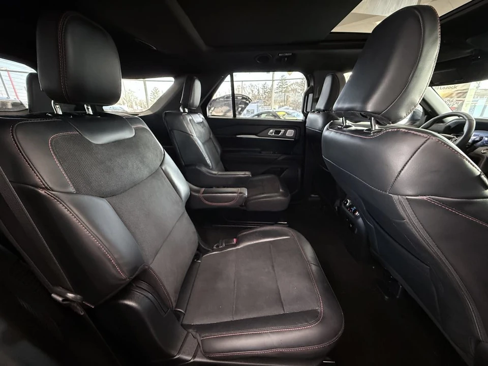 2026 Ford Explorer 6th Gen - Image 14 of 21