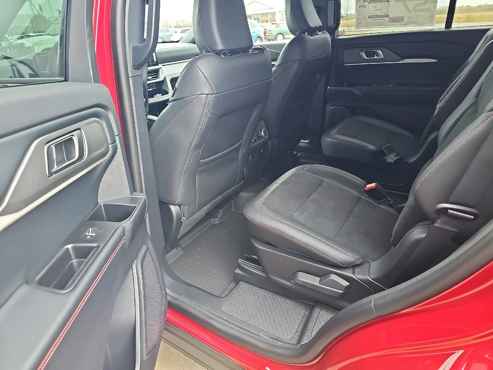 2026 Ford Explorer 6th Gen - Image 17 of 21