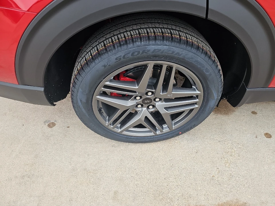 2026 Ford Explorer 6th Gen - Image 10 of 21