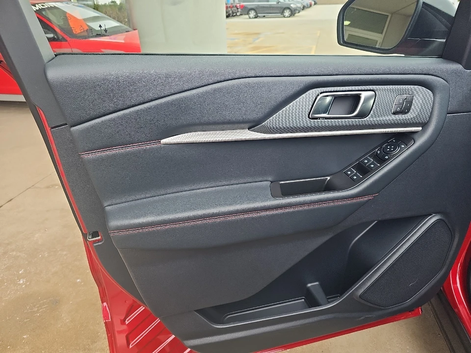 2026 Ford Explorer 6th Gen - Image 20 of 21