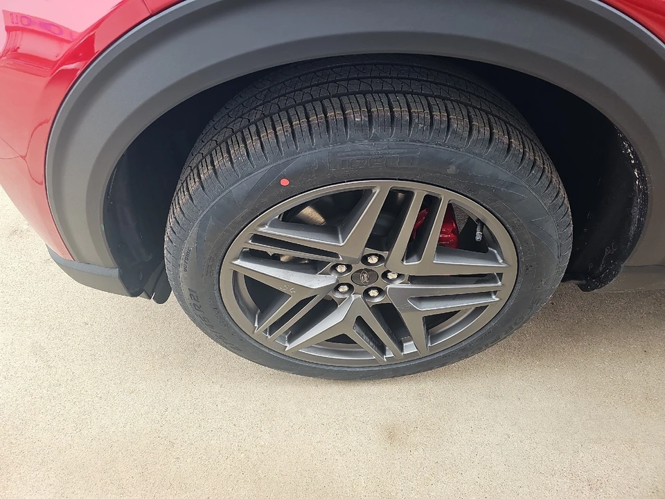 2026 Ford Explorer 6th Gen - Image 18 of 21