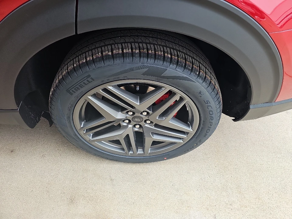 2026 Ford Explorer 6th Gen - Image 16 of 21