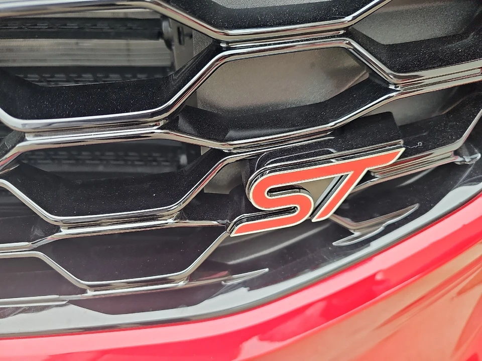 2026 Ford Explorer 6th Gen - Image 4 of 21