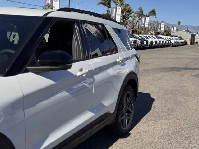 2026 Ford Explorer 6th Gen - Image 9 of 12