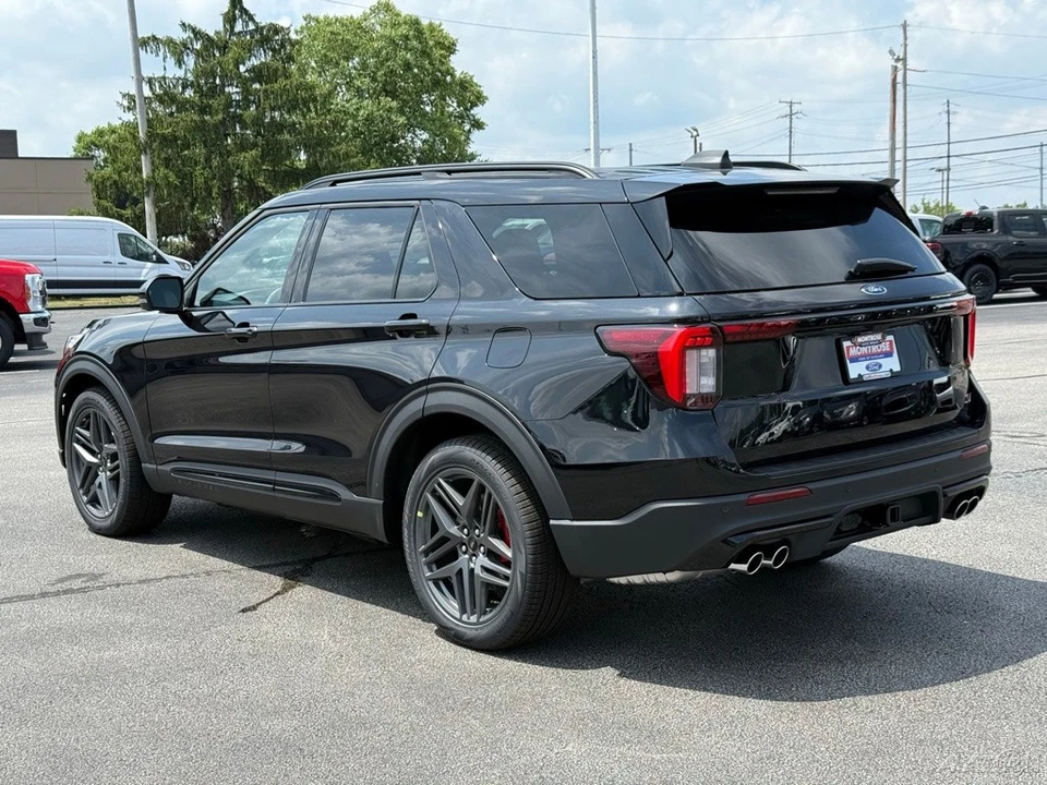 2026 Ford Explorer 6th Gen - Image 3 of 12