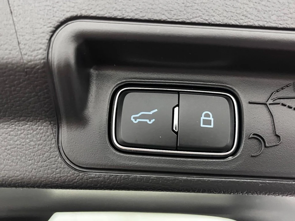 2026 Ford Explorer 6th Gen - Image 9 of 12