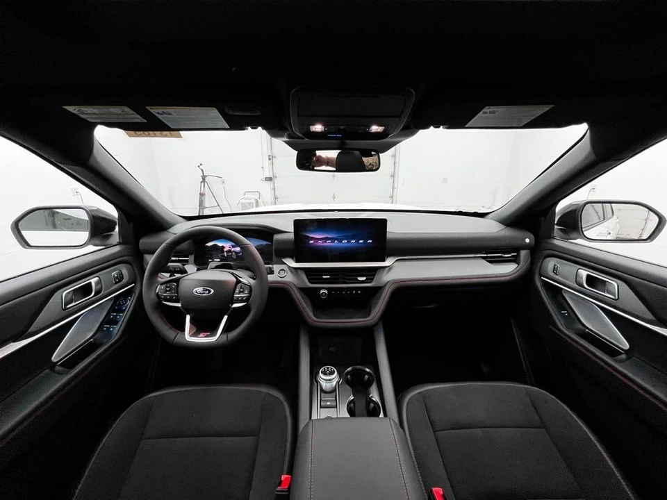 2026 Ford Explorer 6th Gen - Image 2 of 12
