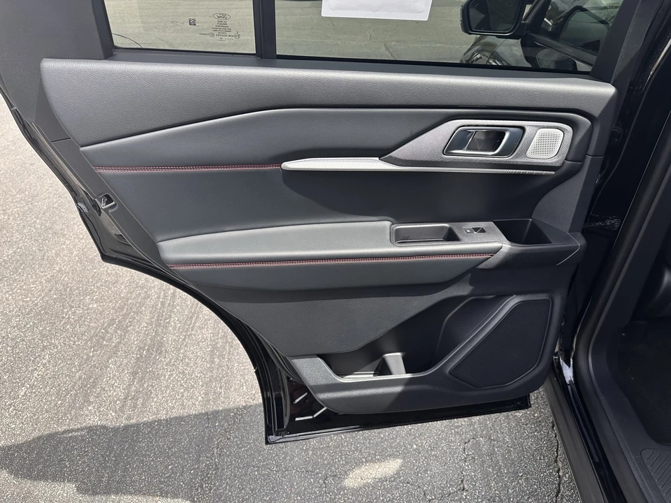2026 Ford Explorer 6th Gen - Image 10 of 21
