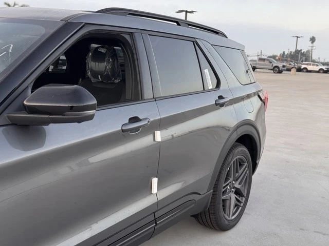 2026 Ford Explorer 6th Gen - Image 9 of 12