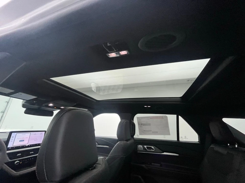 2026 Ford Explorer 6th Gen - Image 3 of 12
