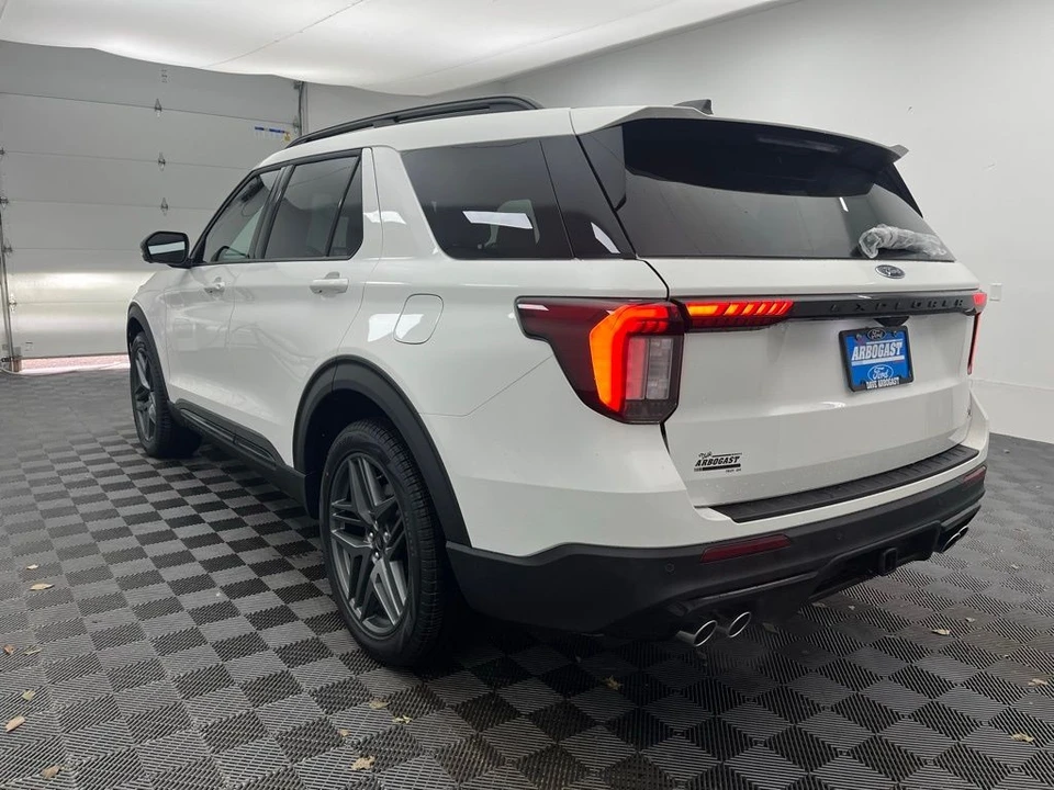 2026 Ford Explorer 6th Gen - Image 12 of 12