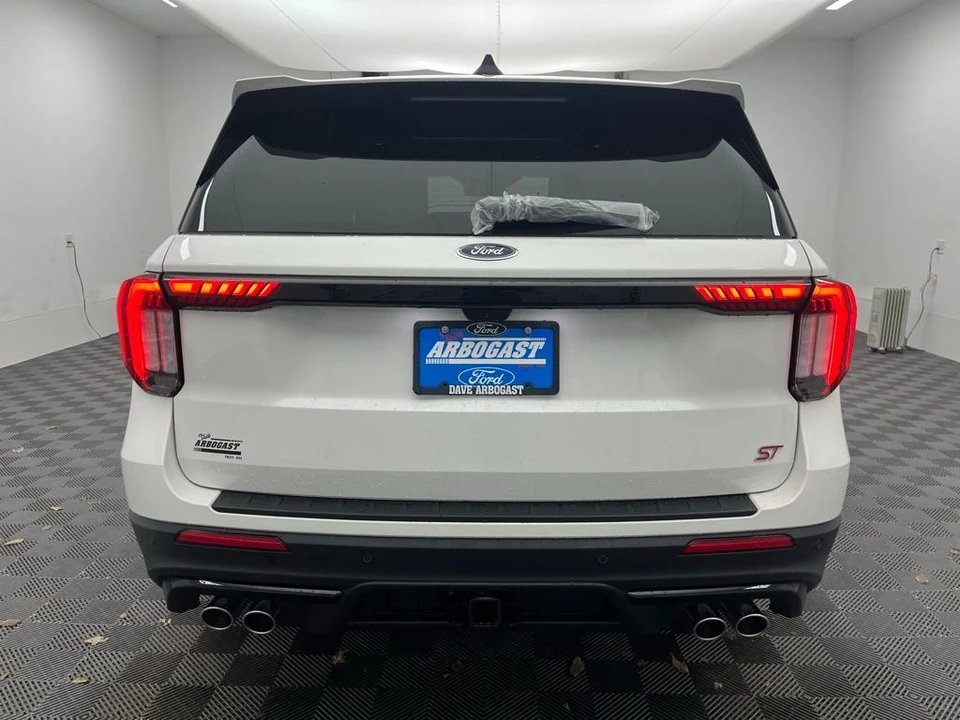 2026 Ford Explorer 6th Gen - Image 9 of 12