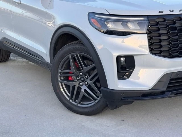 2026 Ford Explorer 6th Gen - Image 4 of 12