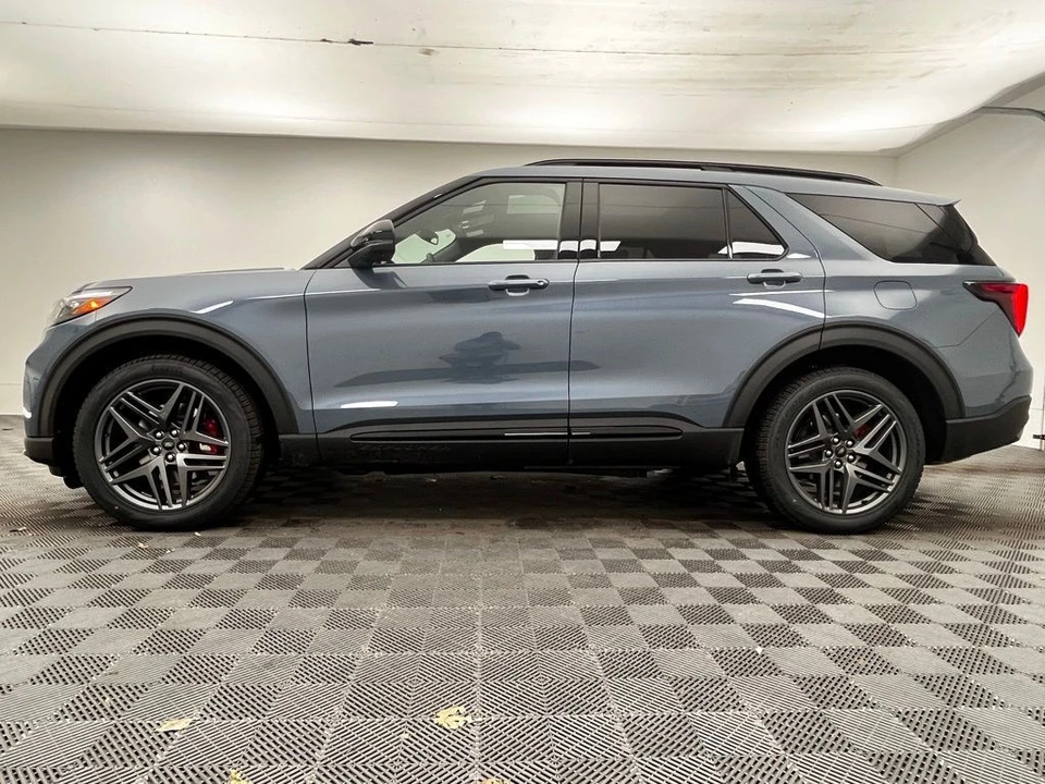 2026 Ford Explorer 6th Gen - Image 12 of 12
