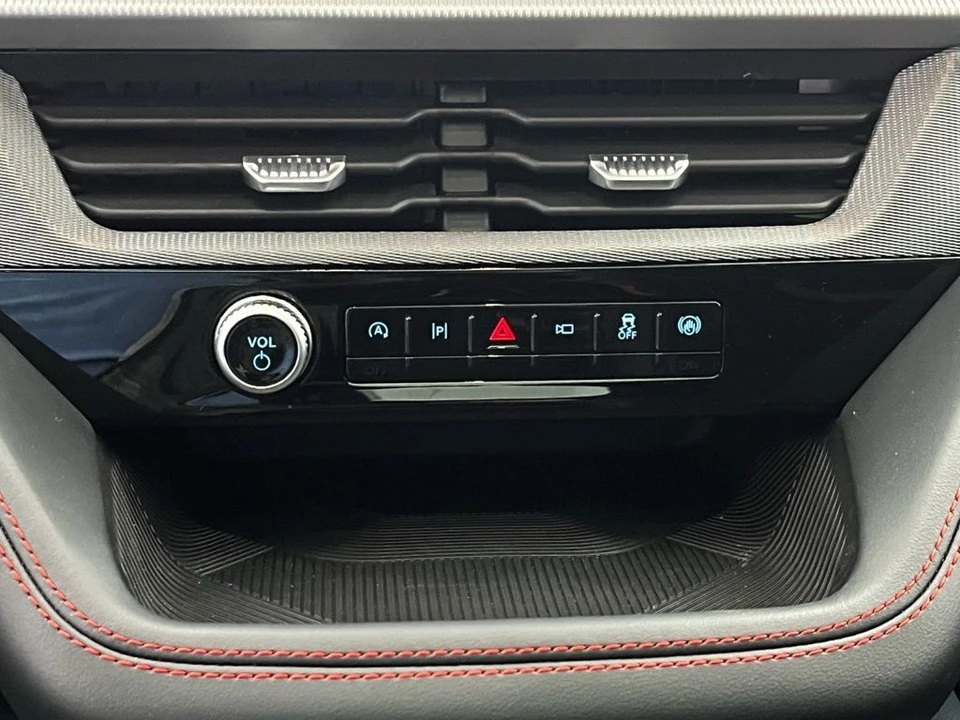 2026 Ford Explorer 6th Gen - Image 6 of 12