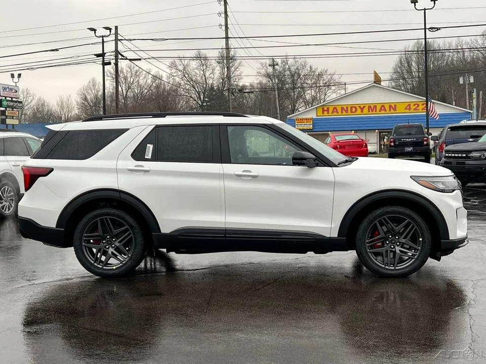 2026 Ford Explorer 6th Gen - Image 7 of 12