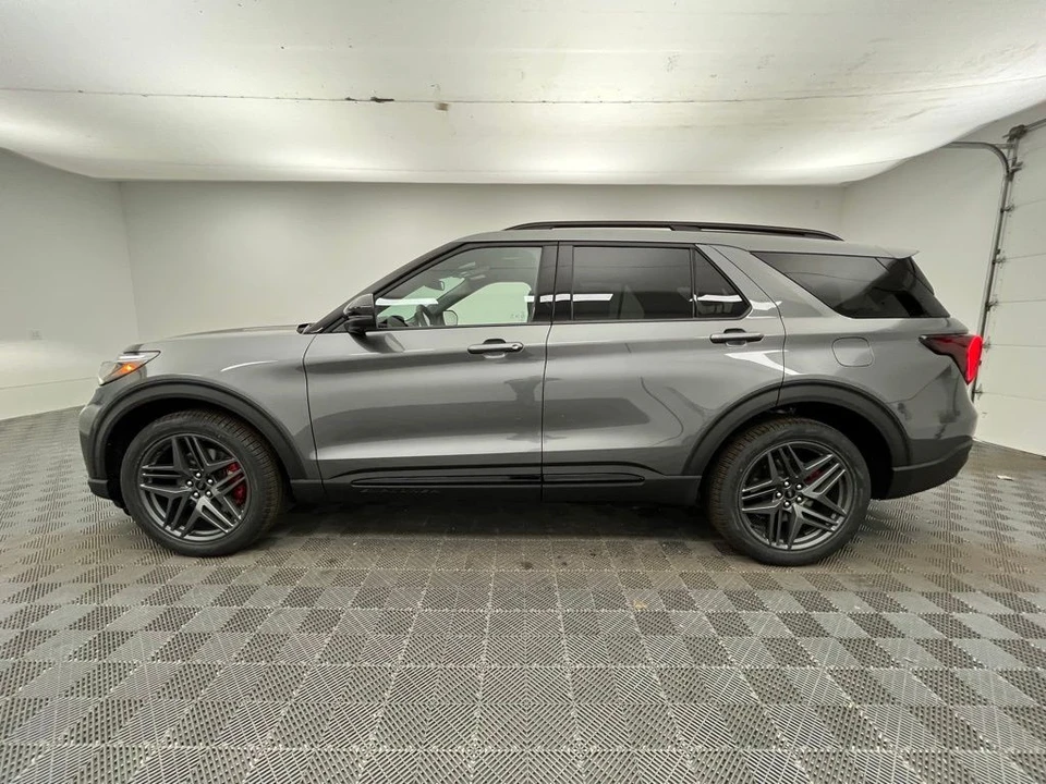 2026 Ford Explorer 6th Gen - Image 12 of 12