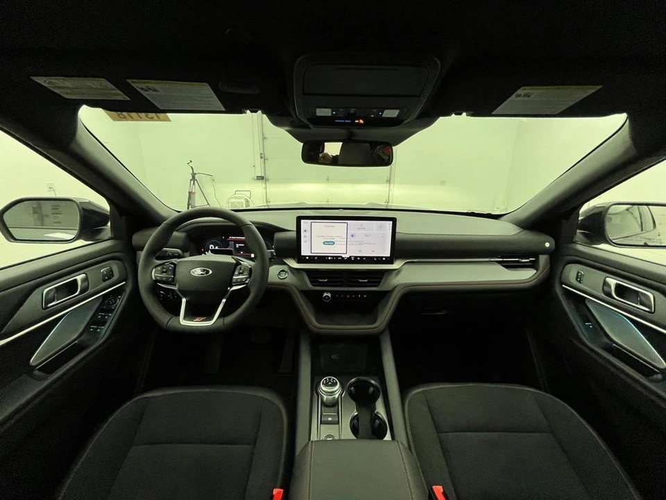 2026 Ford Explorer 6th Gen - Image 2 of 12