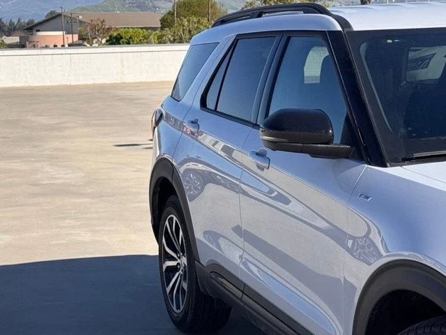2026 Ford Explorer 6th Gen - Image 5 of 12