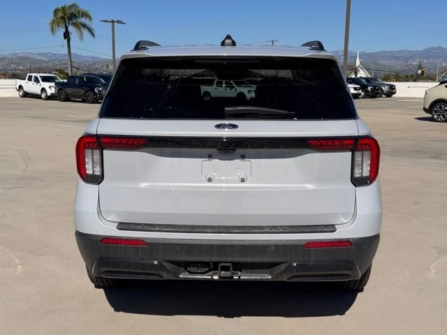 2026 Ford Explorer 6th Gen - Image 11 of 12