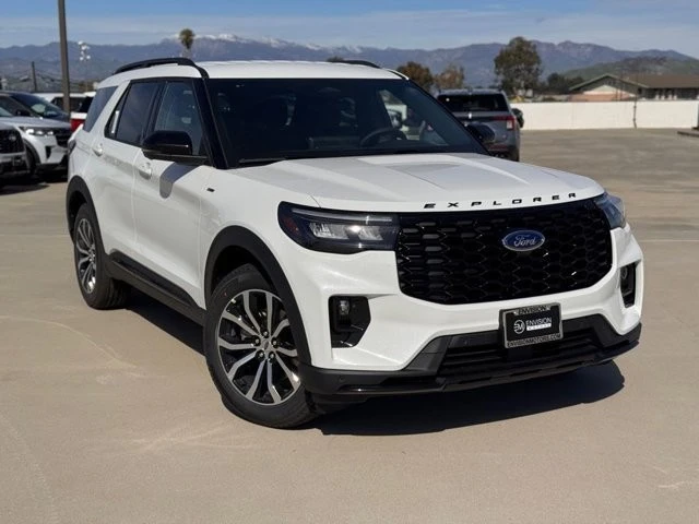 2026 Ford Explorer 6th Gen - Image 2 of 12