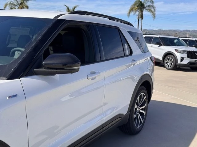 2026 Ford Explorer 6th Gen - Image 9 of 12