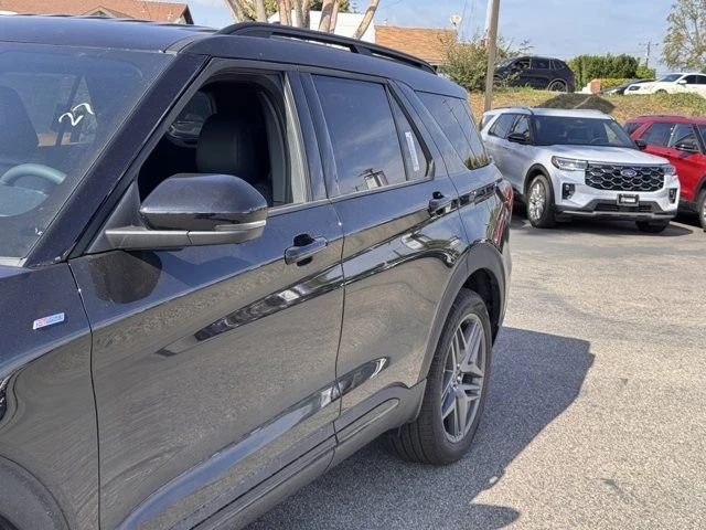 2026 Ford Explorer 6th Gen - Image 9 of 12