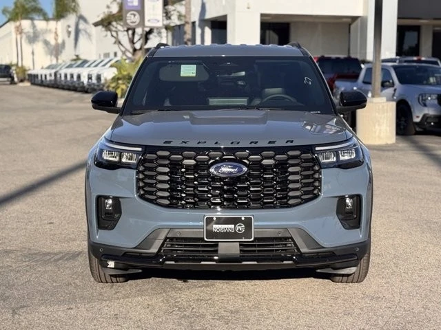 2026 Ford Explorer 6th Gen - Image 6 of 12