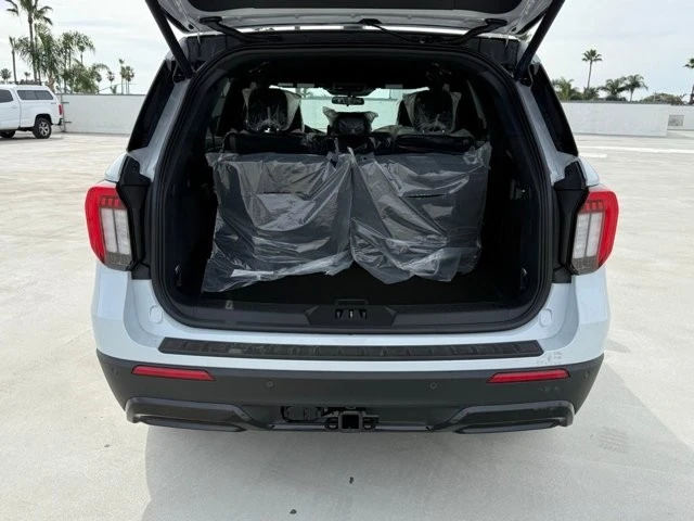 2026 Ford Explorer 6th Gen - Image 12 of 12
