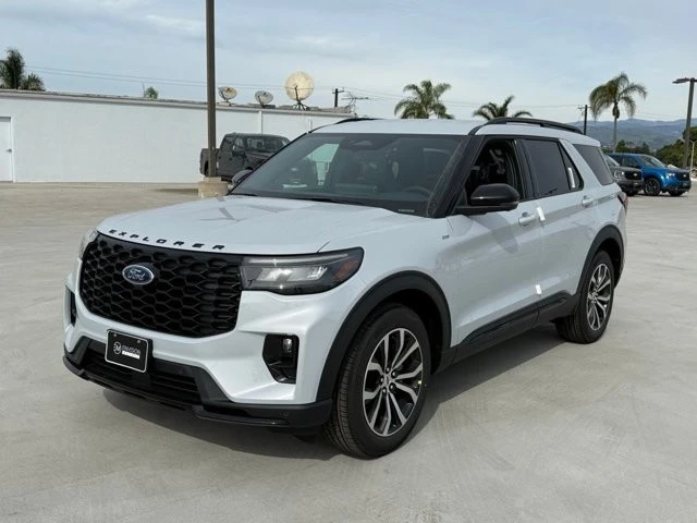 2026 Ford Explorer 6th Gen - Image 7 of 12