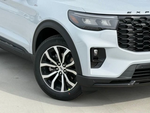 2026 Ford Explorer 6th Gen - Image 4 of 12