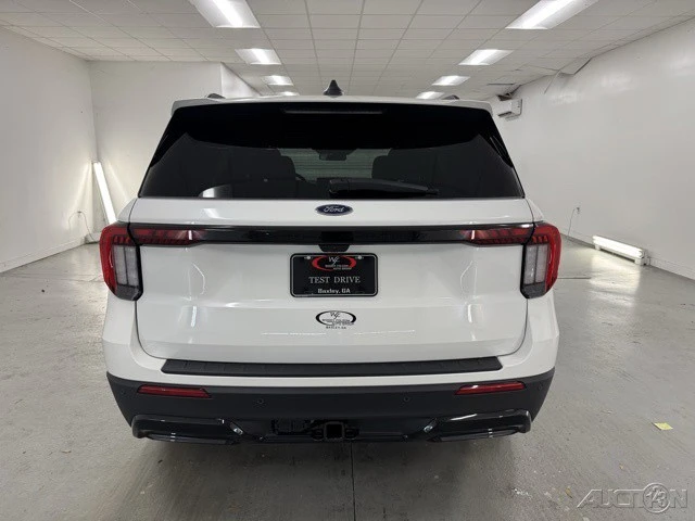 2026 Ford Explorer 6th Gen - Image 5 of 12