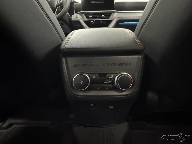 2026 Ford Explorer 6th Gen - Image 11 of 12