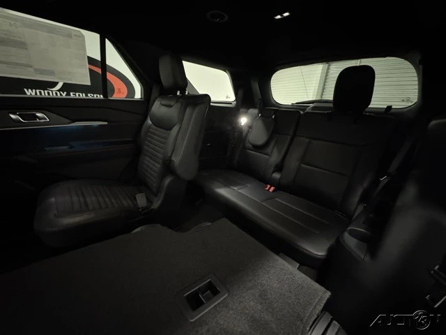 2026 Ford Explorer 6th Gen - Image 10 of 12