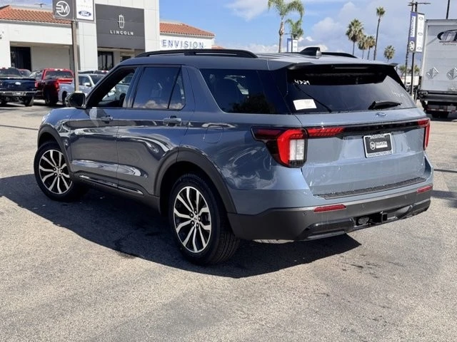 2026 Ford Explorer 6th Gen - Image 10 of 12
