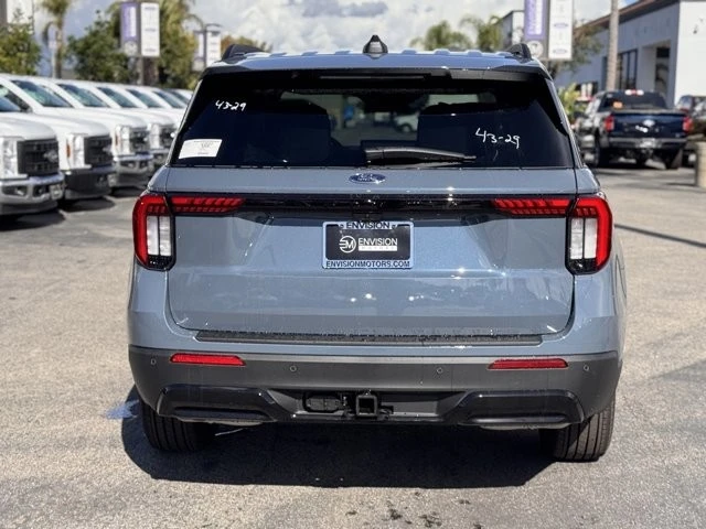 2026 Ford Explorer 6th Gen - Image 11 of 12
